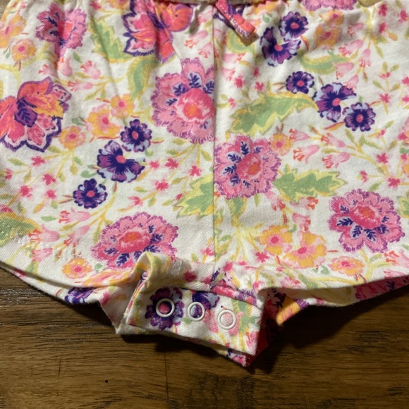 New Old Navy floral romper size 6-12 months - Picture 4 of 7